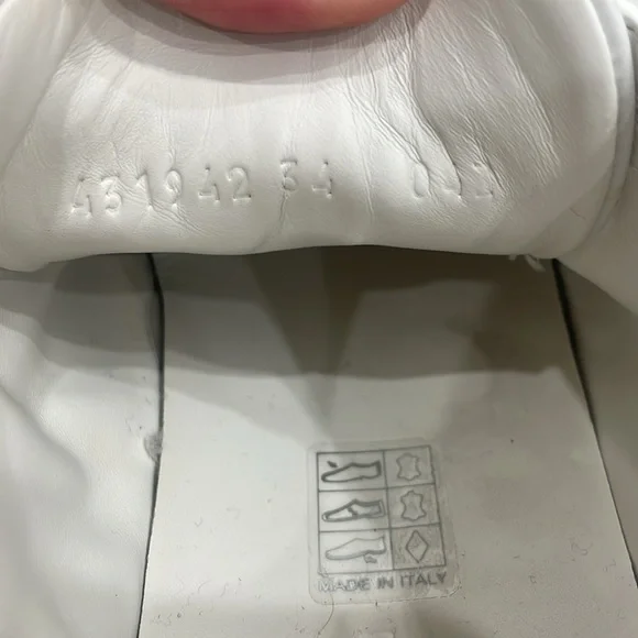 Authentic Gucci sneakers - Picture 4 of 8